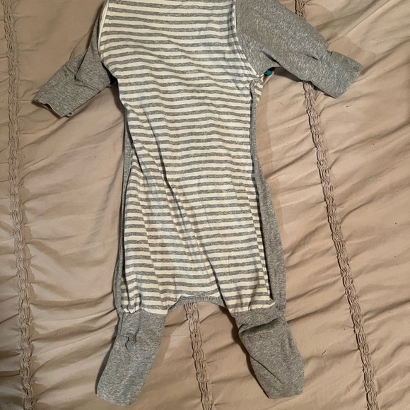 Love to Dream Medium Swaddle Up Transition Suit - Picture 3 of 3